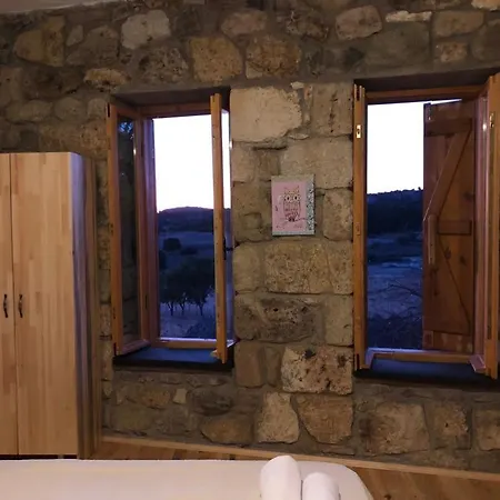 Unique Surrounded By Nature Close To Assos Ancient In Ayvacik Canakkale Sazlı